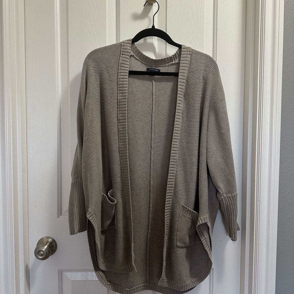 American Eagle Outfitters Women's Beige Cardigan